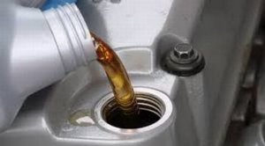 Oli Apa yang Cocok untuk Mobil Anda