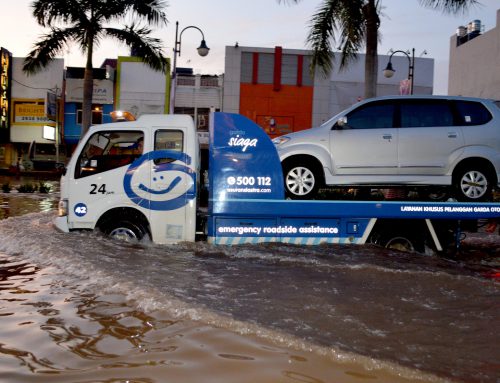 Stay Safe, Agar Tetap Nyaman Berkendara di Musim Hujan