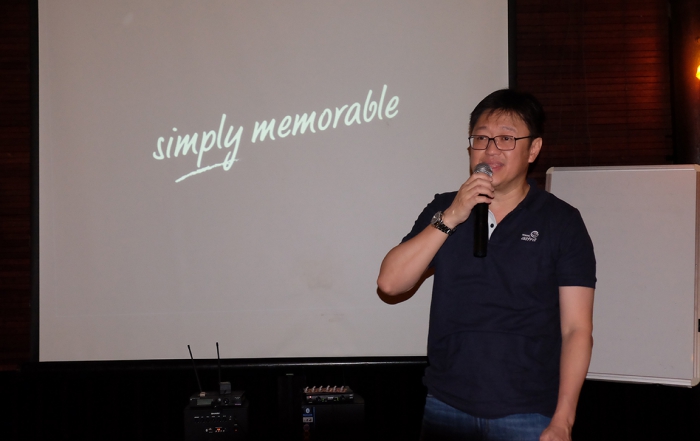 CEO Asuransi Astra, Rudy, menjelaskan tentang pencapaian Asuransi Astra dan strategi ‘simply memorable’ tahun 2017 kepada para awak media.