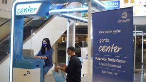 Garda Center Pakuwon Trade Center Surabaya buka setiap hari mengikuti jam operasional mal sehingga pelanggan tidak perlu khawatir untuk melakukan klaim hingga mendapatkan berbagai informasi terkait produk dan layanan Asuransi Astra lainnya.