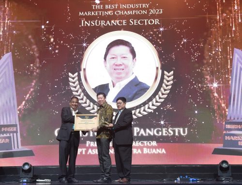 President Director Asuransi Astra, Christopher Pangestu Raih  The Best Industry Marketing Champion pada Marketeer of the Year 2023